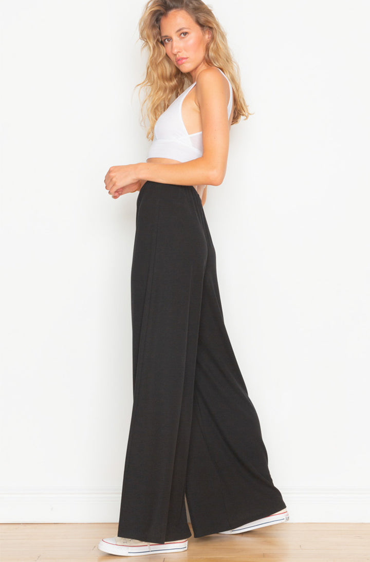 Feather Weight Rib Wide Leg Pant