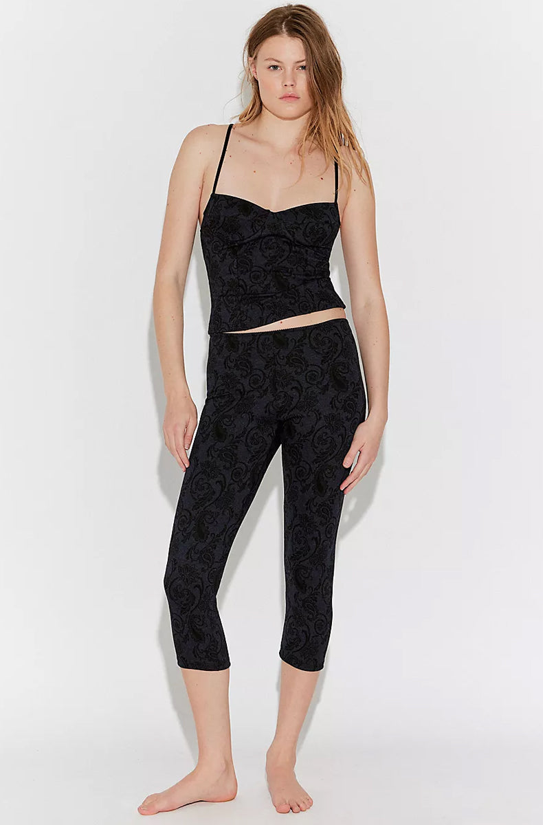 Florentine Scroll Capri