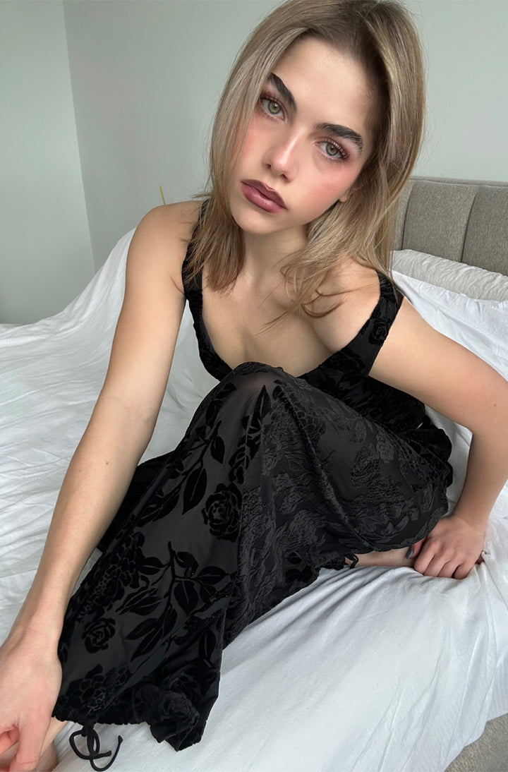 Bed of Roses Balloon Pants