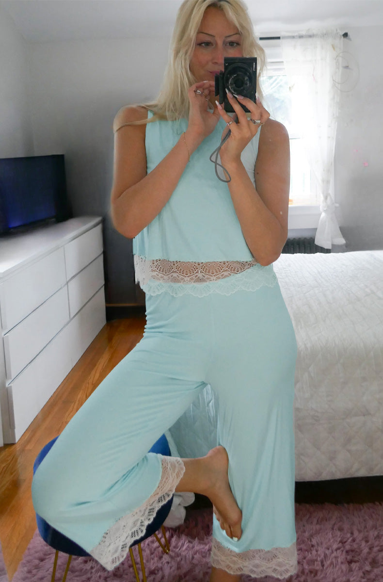 Venice Cropped Pants with Lace – Only Hearts