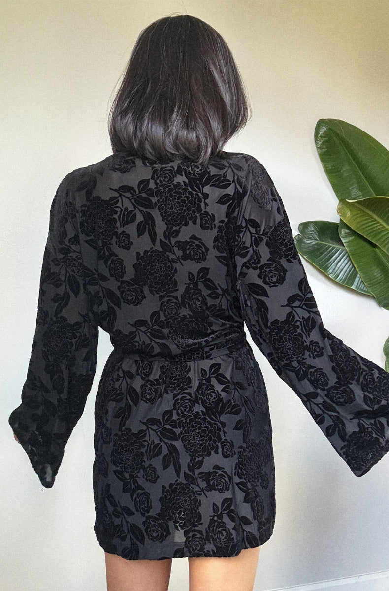 Bed of Roses Kimono