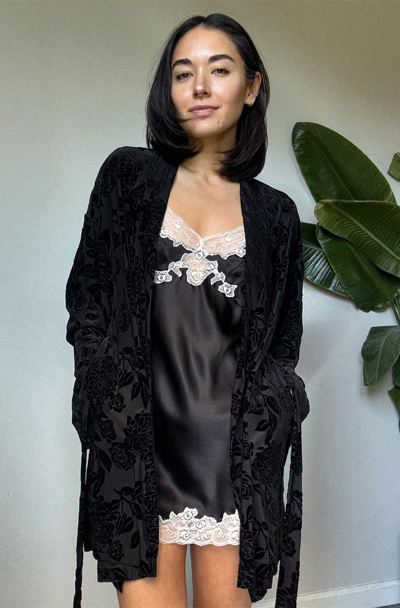 Bed of Roses Kimono