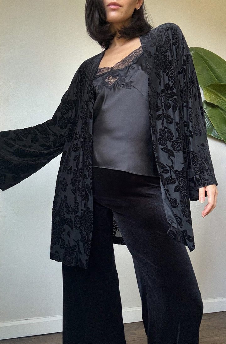 Bed of Roses Kimono